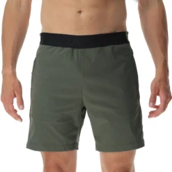 UYN Crossover Stretch Shorts Heren, Olijf/zwart